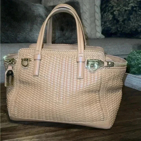 SALVATORE FERRAGAMO Woven, Designer Luxury Handbag, Camel, Leather Purse - Picture 2 of 16